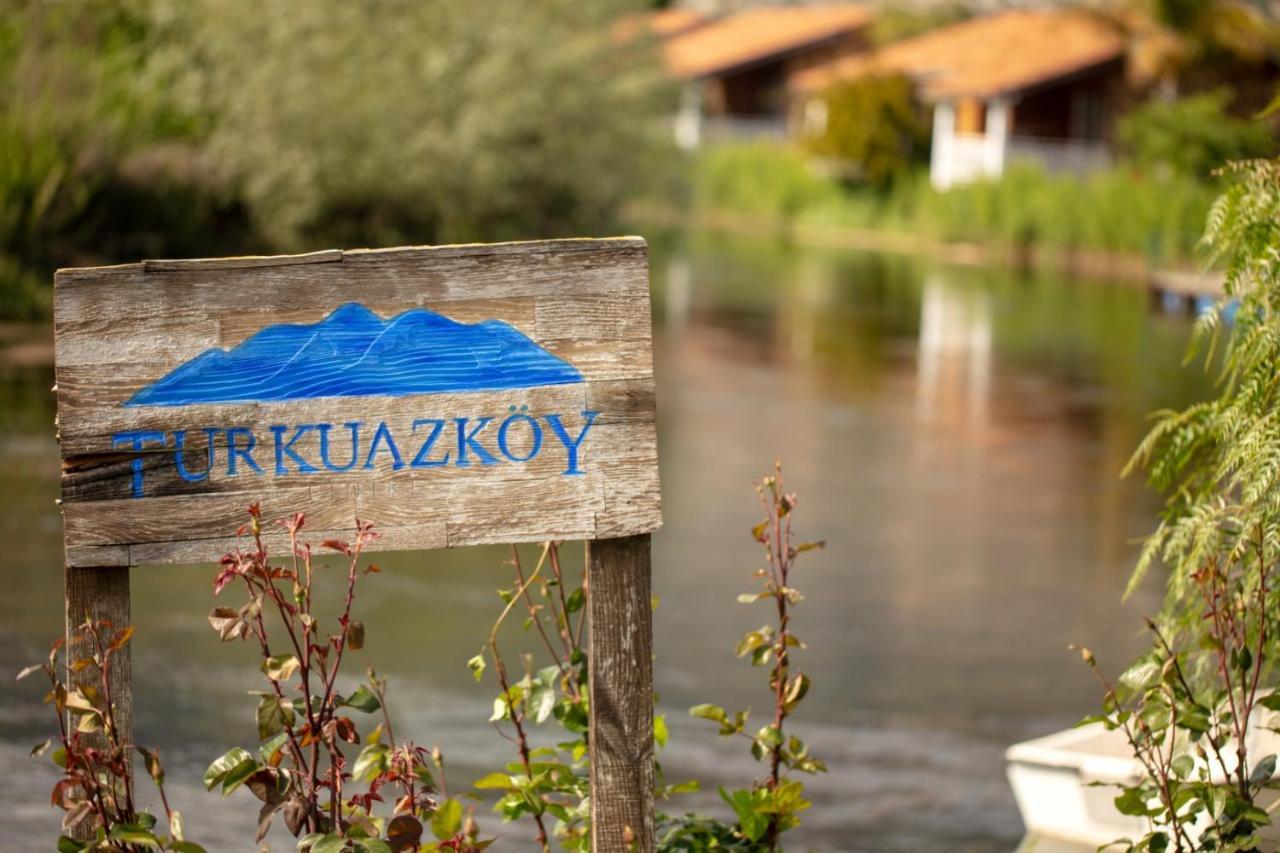 Turkuazkoey Pensionat Finike Exteriör bild